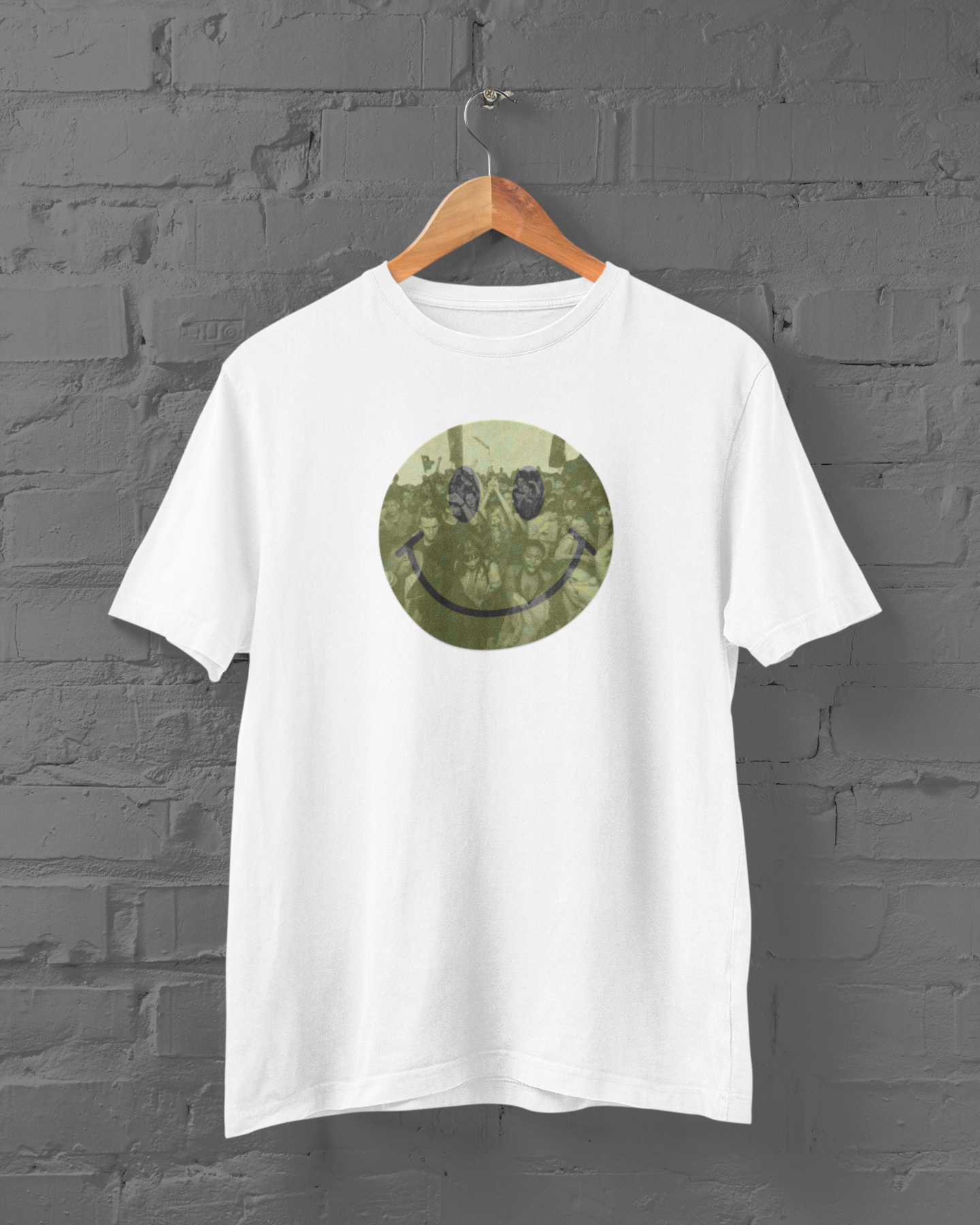 T-Shirt - Warehouse Raver