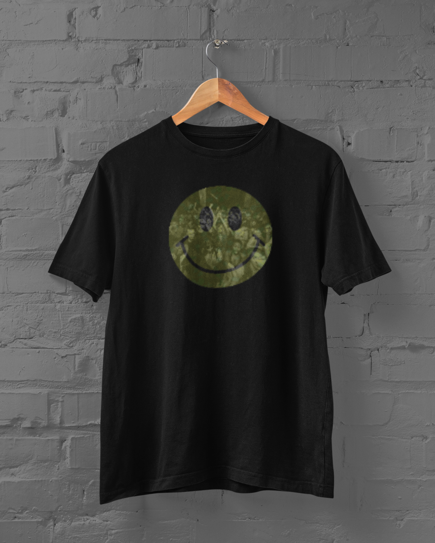 T-Shirt - Warehouse Raver
